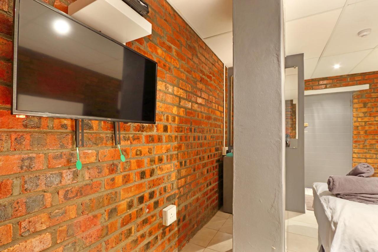 Happy Rhino Hotel Кейптаун Екстериор снимка