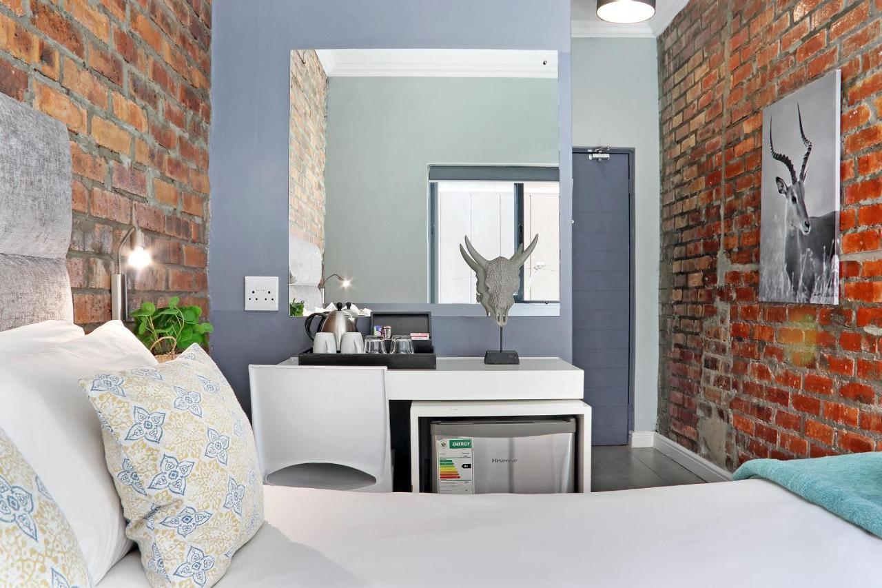 Happy Rhino Hotel Кейптаун Екстериор снимка