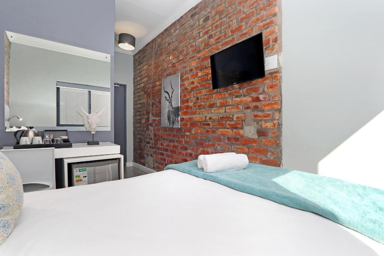 Happy Rhino Hotel Кейптаун Екстериор снимка