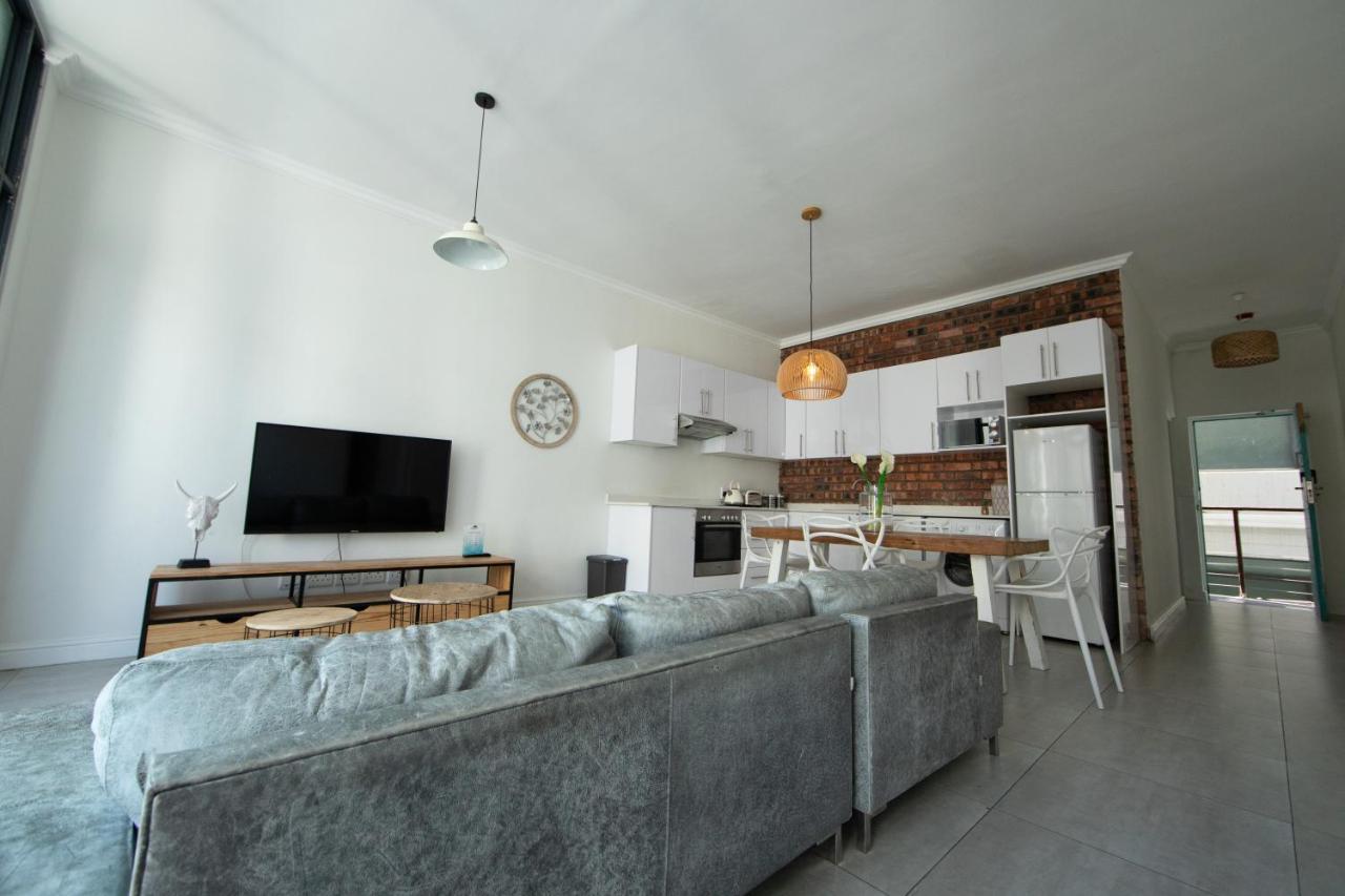 Happy Rhino Hotel Кейптаун Екстериор снимка