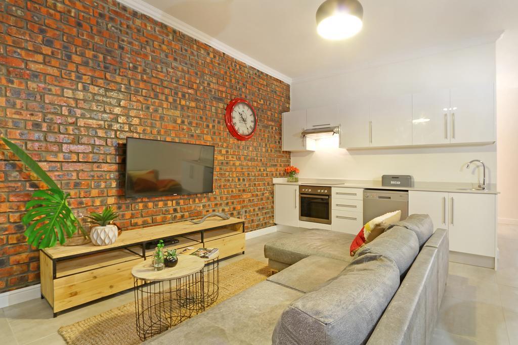 Happy Rhino Hotel Кейптаун Екстериор снимка