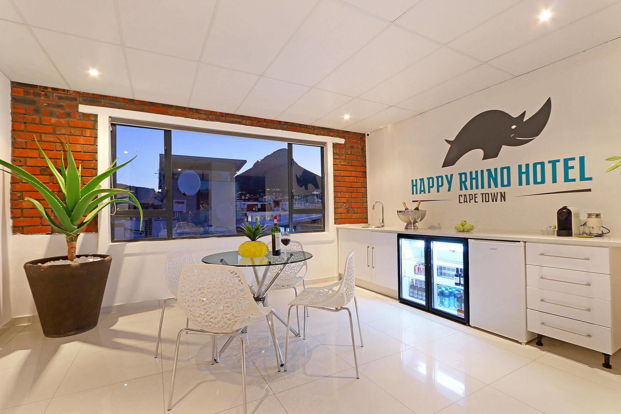 Happy Rhino Hotel Кейптаун Екстериор снимка