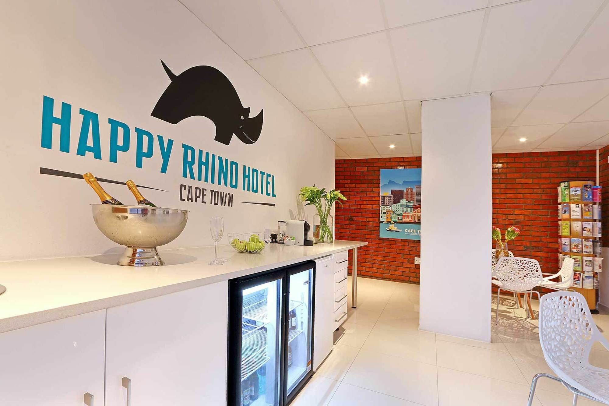 Happy Rhino Hotel Кейптаун Екстериор снимка